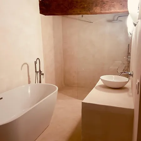 Maison G.h. Champniers-et-Reilhac